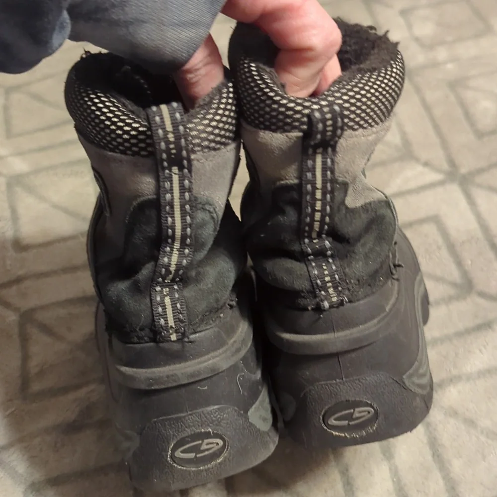 C-9 Champion Insulated Snow Boots Zip Up Pull On Unisex Youth Sz 12 Black Winter